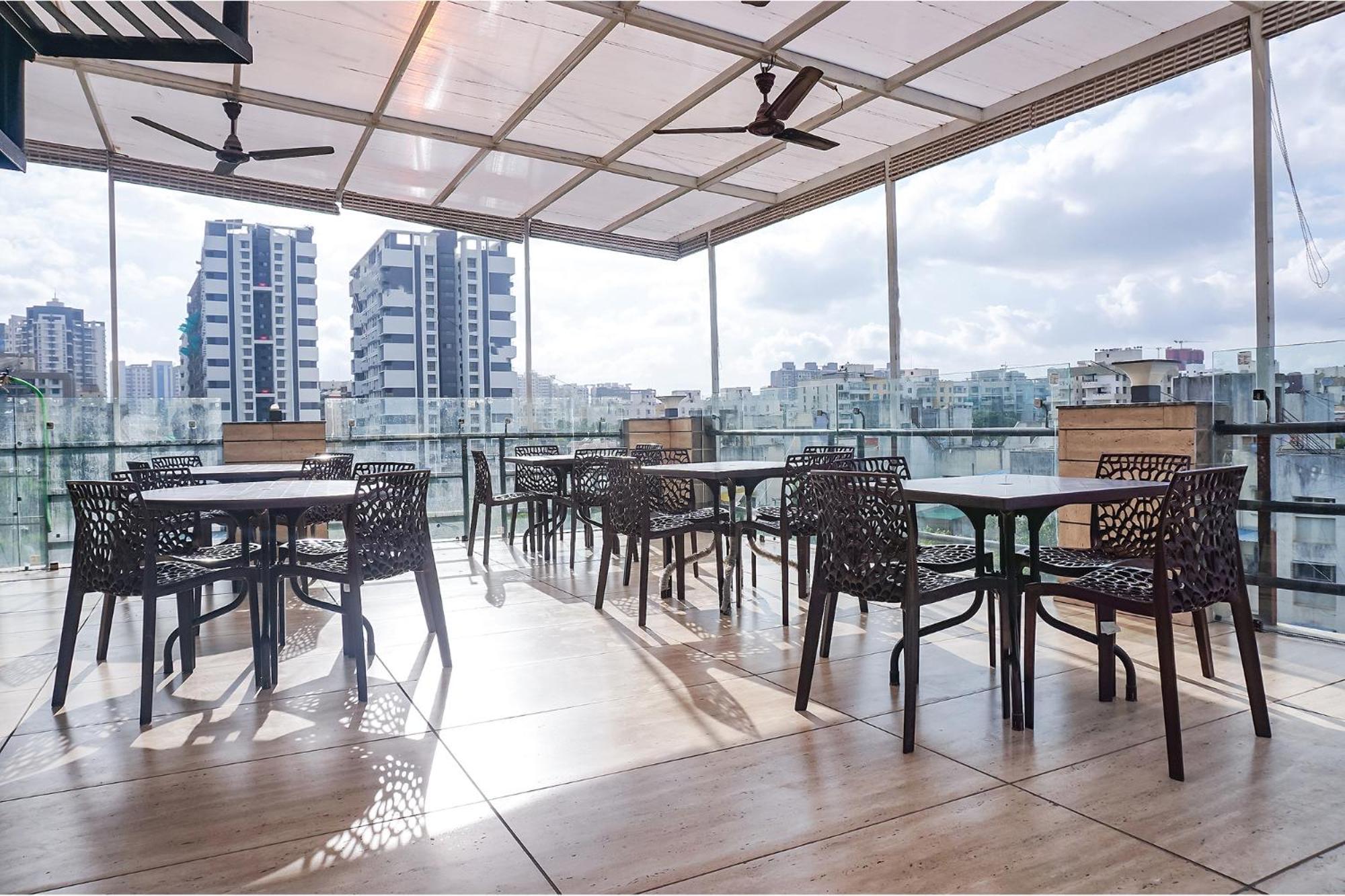 Fabhotel Atithi Regency Пуна Экстерьер фото